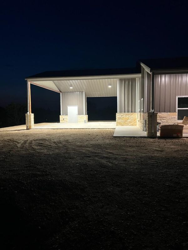 "Modern Elegance in San Angelo: D L Construction's Signature Home Masterpiece"