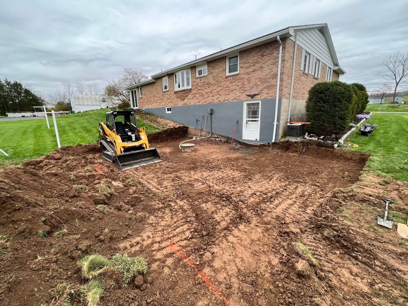 Excavating & Sewer/Water Install