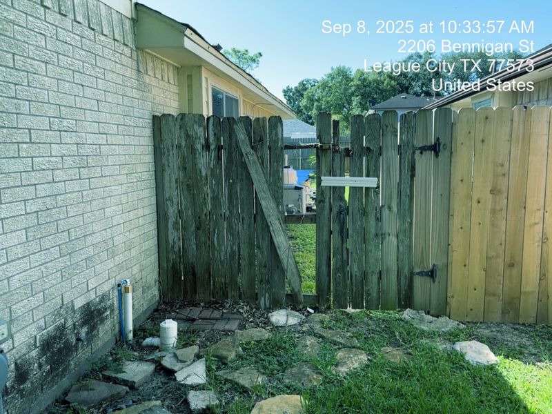Fencing and gate repairs