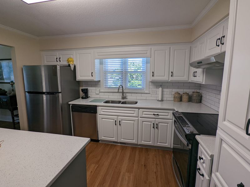 Kitchen and Cabinet Refinishing 