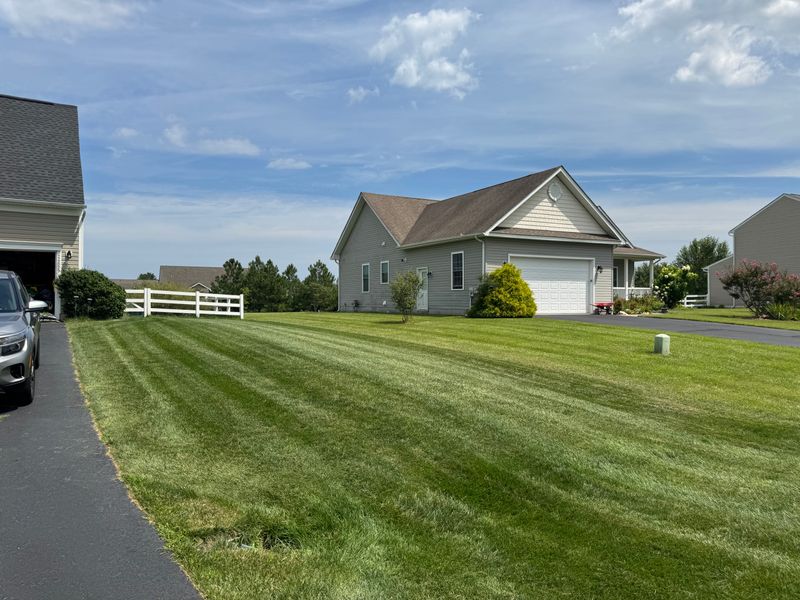 Lawn Mowing & Maintenance