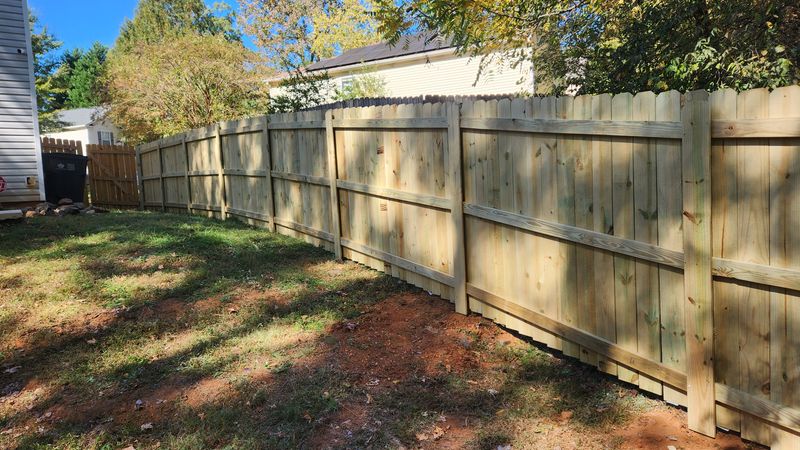 Wood Privacy Fence