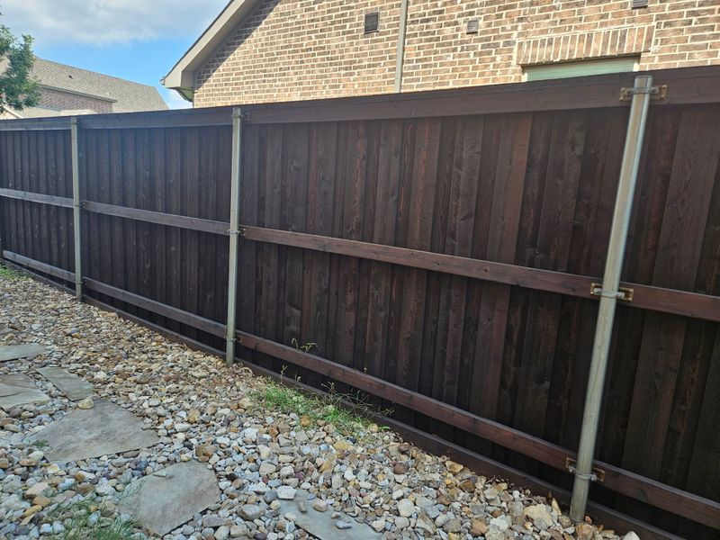 Fence Staining & Sealing
