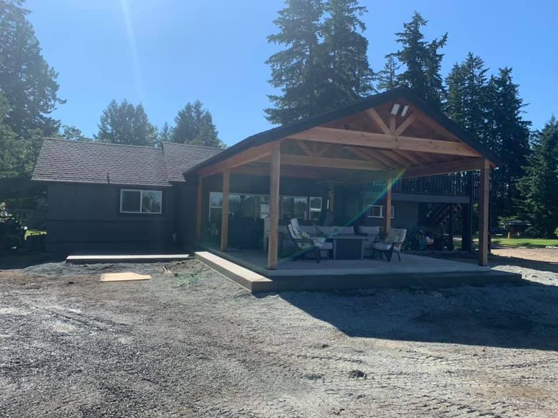 Outdoor Kitchen Construction