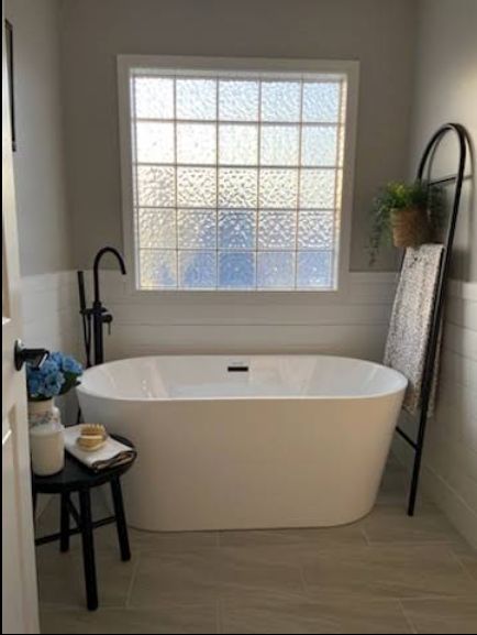 A Dream Bathroom: Exquisite Craftsmanship in Custom Bath & Shower Transformation