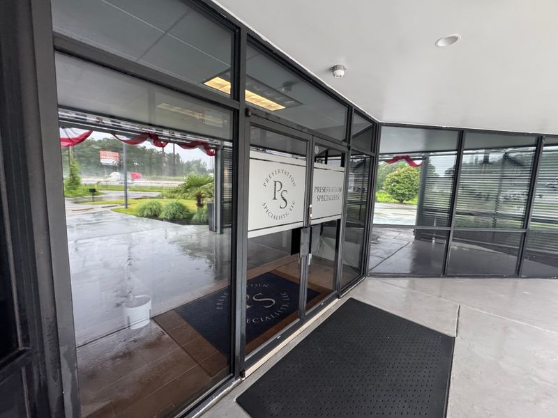 Commercial Pressure Washing