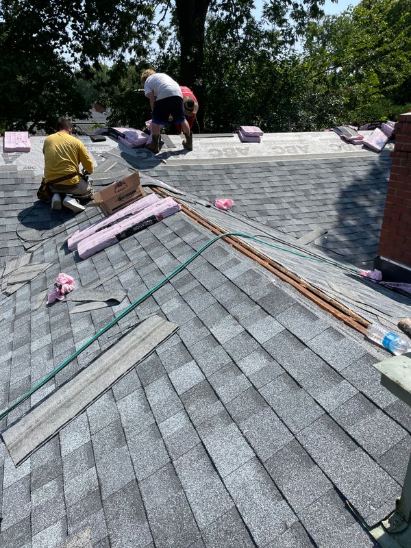 Shady Lane Transformation: Premier Slate Grey Shingle & EPDM Roofing Excellence in Fairfield, Ohio