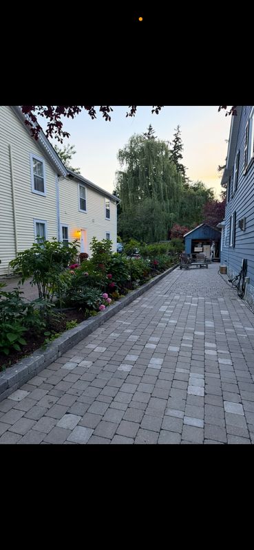 Interlock Pressure Washing & Re-Sanding