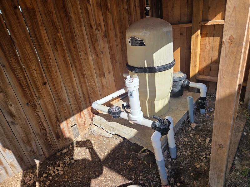 Pool Repair and Maintenance