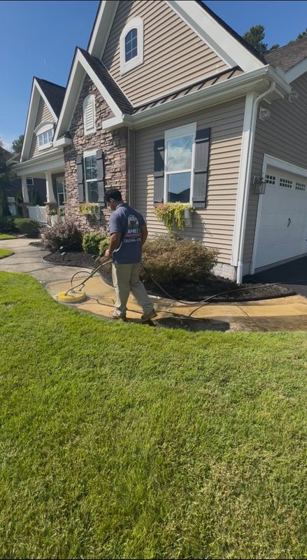 Driveway and Sidewalk Cleaning