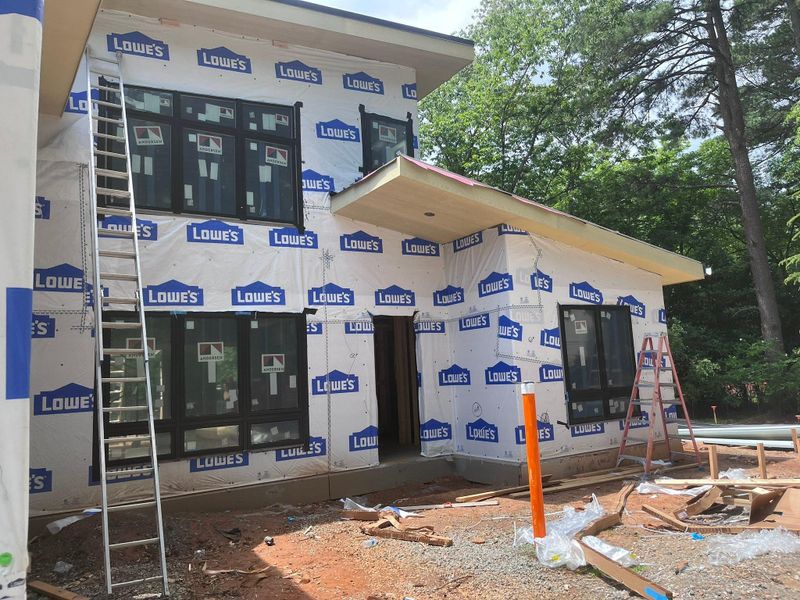 Roof Installation and Repairs