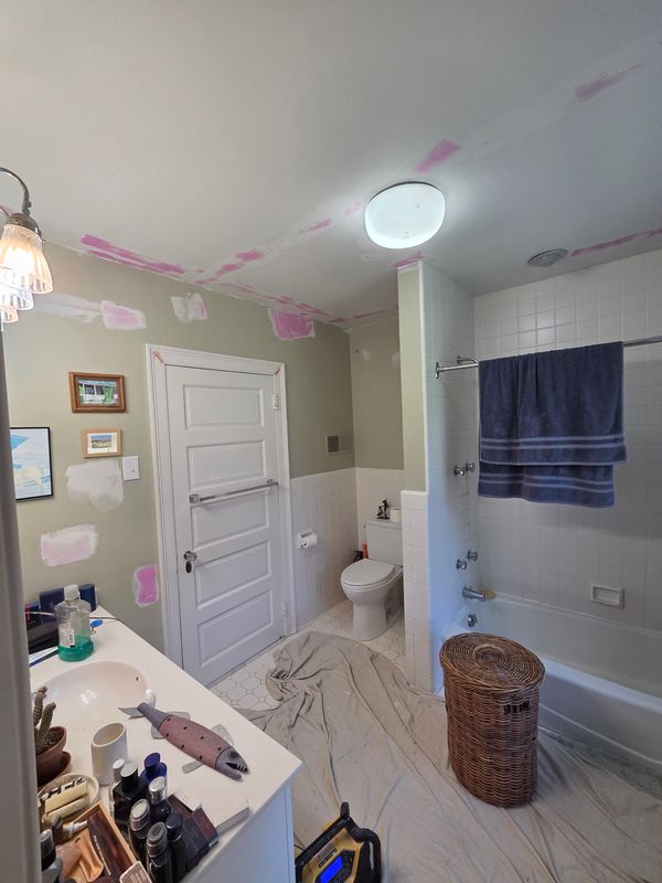 Interior Painting in Philadelphia, PA – Bedroom & Bathroom Repair and Repaint