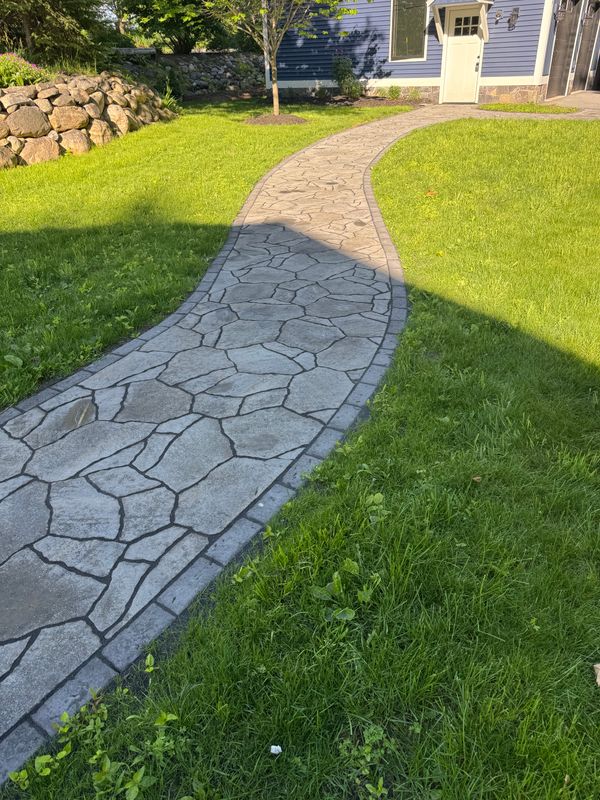 Glen Lake paver patio and walkway