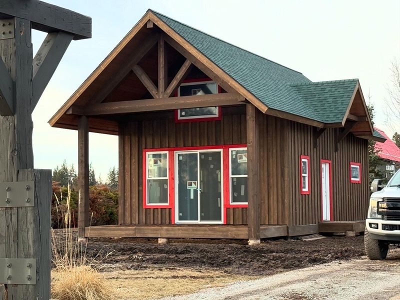 Rustic Charm Reimagined: Stunning Cabin Construction by Flathead Home Revival