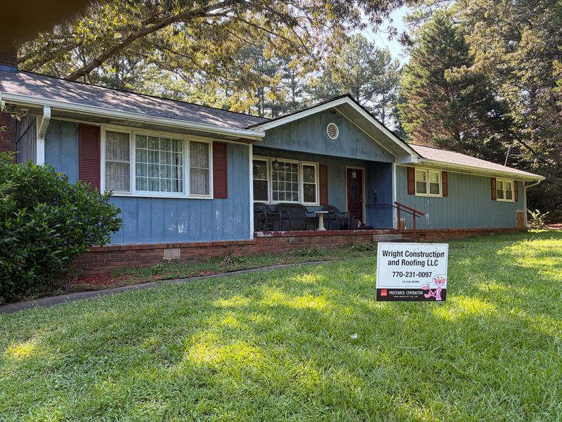 Transform Your Home with Stunning Onyx Black Roofing