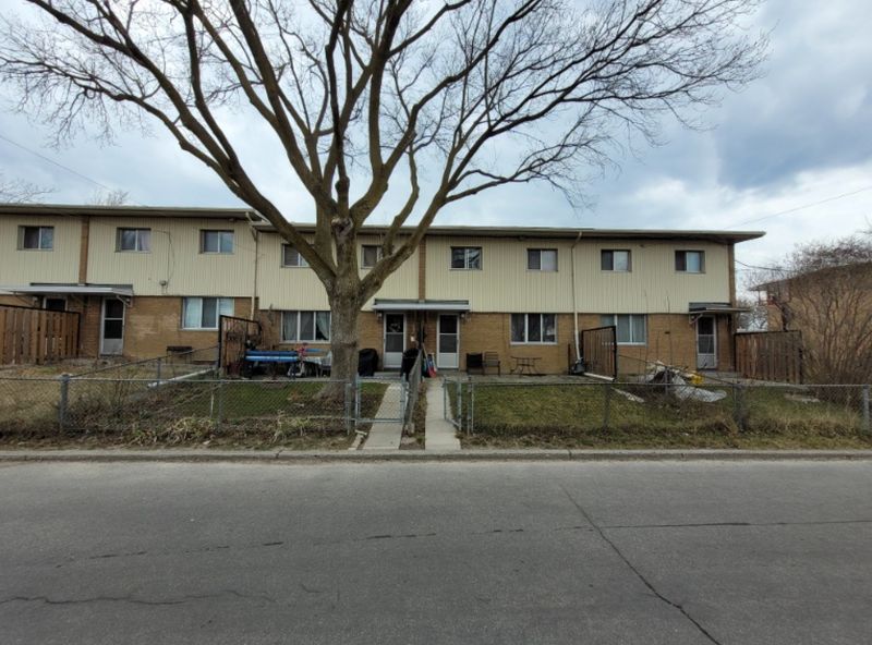 Seamless Flat Roof Transformation in Richmond Hill