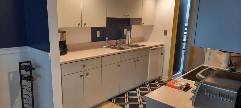 Kitchen and Cabinet Refinishing