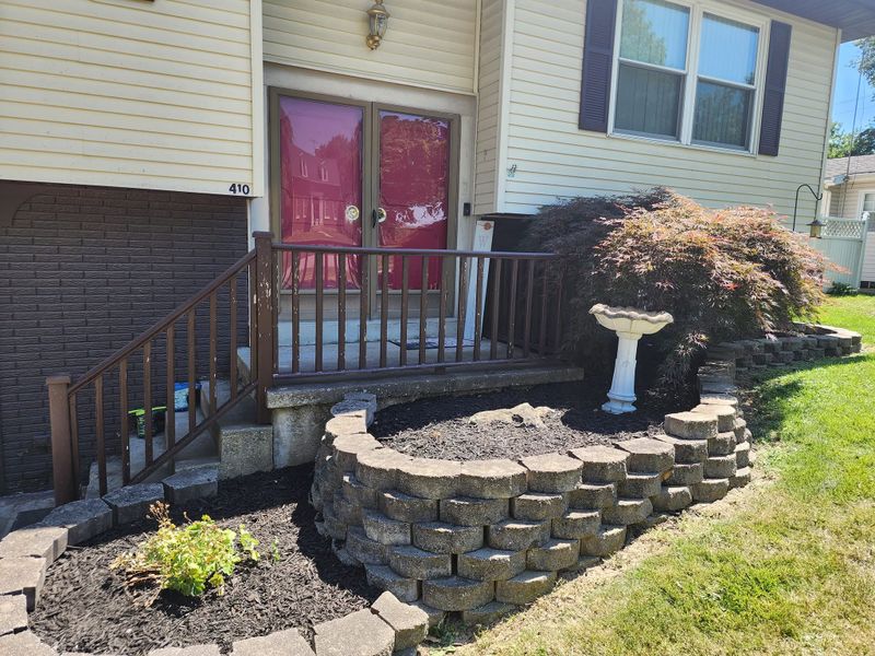 Mulch Bed Installation and Renovation
