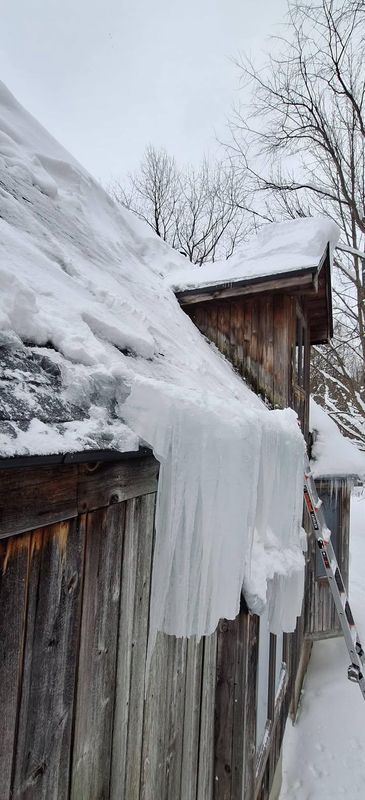 Residential Roofing Snow & Ice Removal Services 