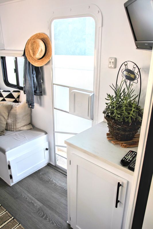 Hana - 2015 Fleetwood Travel Trailer
