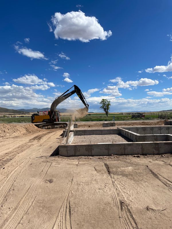 Residential & Commercial Excavation