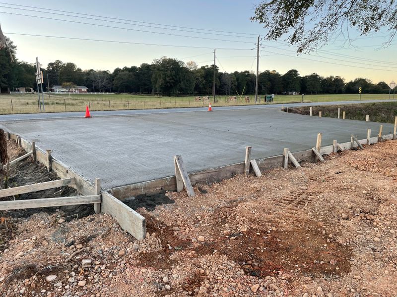 Foundation & concrete/hard surface