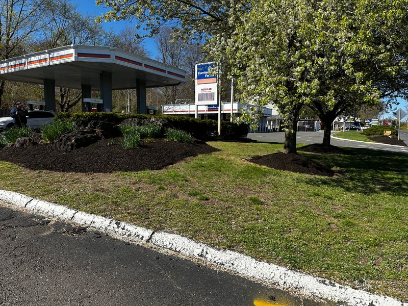 Commercial Landscape Maintenance gallery