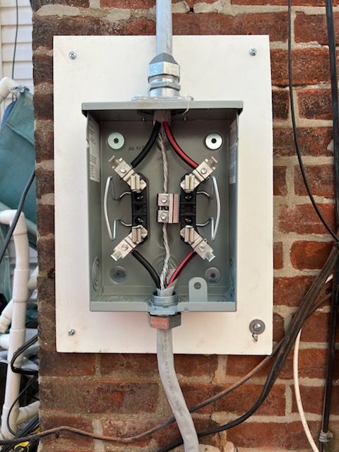 Circuit Breaker Installation and Repair