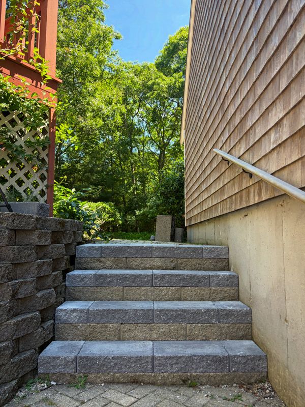 Walkways & Pathways