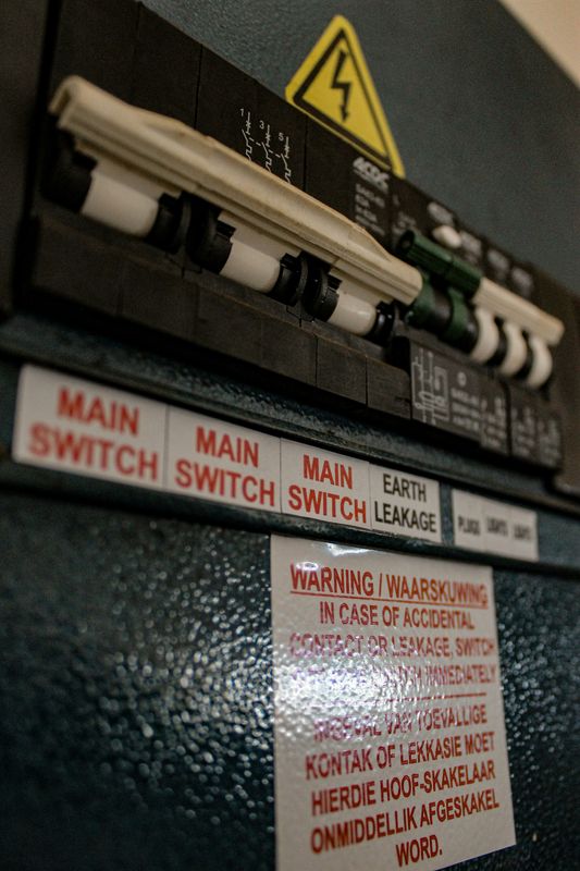 Circuit Breaker Installation and Repair