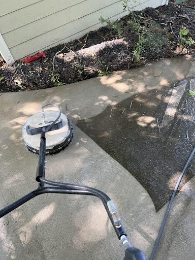 Driveway & Sidewalk Cleaning