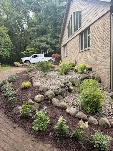 Mulch, Rob, Garden Bed Install