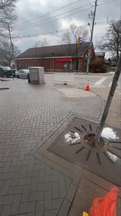 Interlock Pressure Washing & Re-Sanding