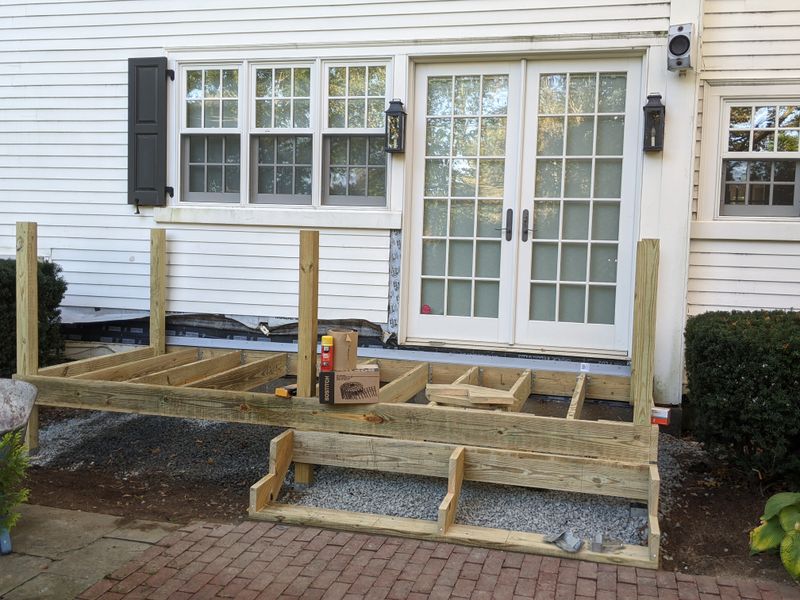 EXTERIOR CARPENTRY & DECKS (SELECT RENOVATIONS)