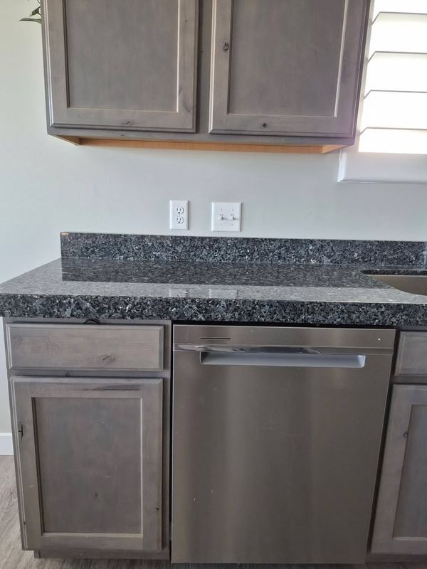 Kitchen Backsplash Installation