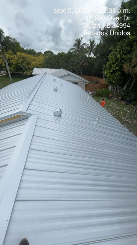 Hurricane-Ready Transformation: Ridgecap Roofing Secures Stuart with Quality Metal Roof Installations