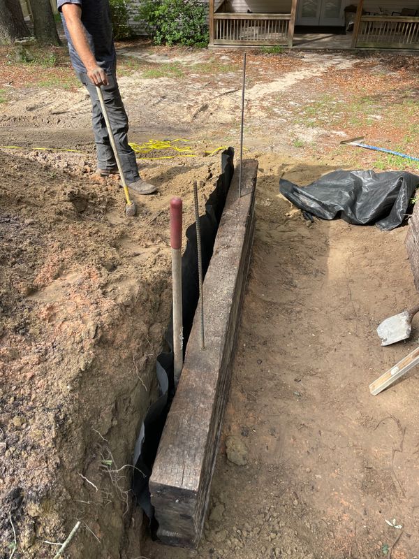 Seawall/ Retaining wall