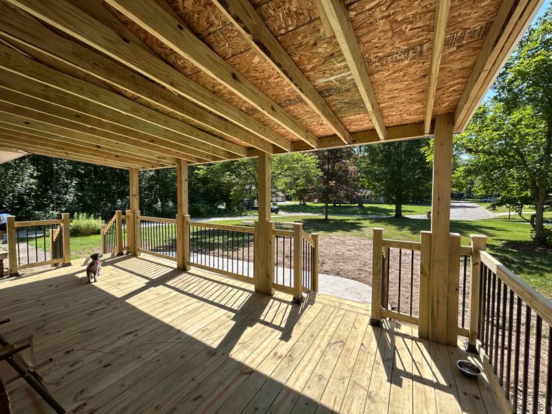 Custom Deck Building & Deck Installation