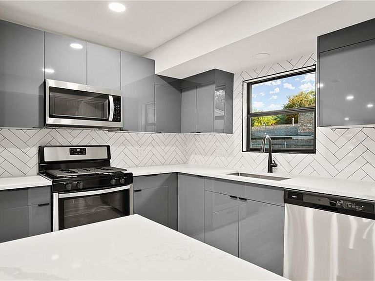 Kitchen & Bathroom Remodeling