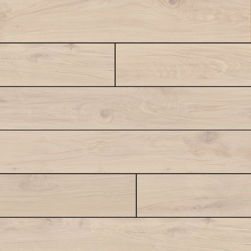 Woodlook porcelain tile 