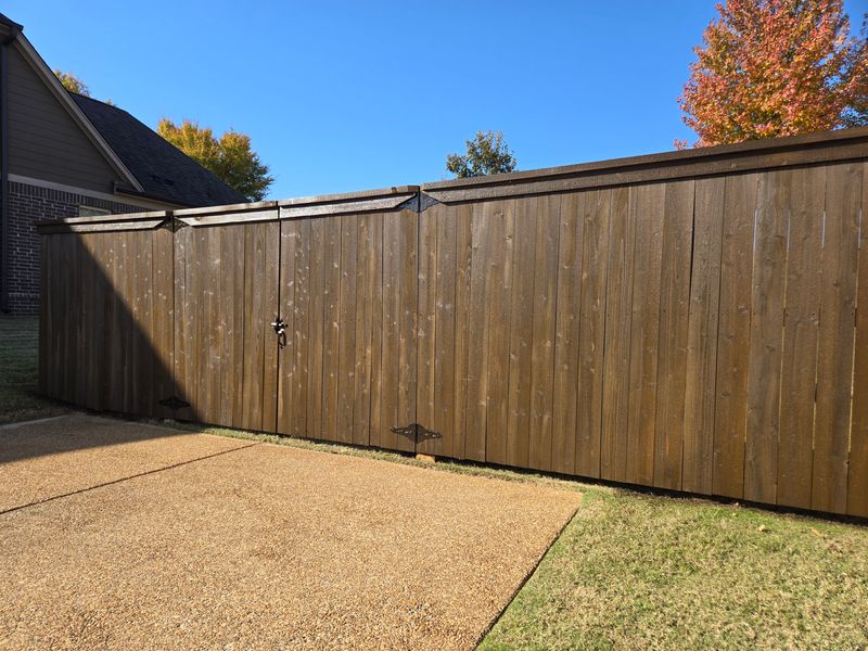 Fence Staining