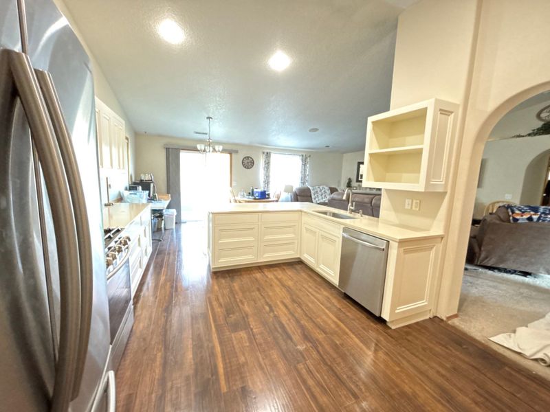 Kitchen and Cabinet Refinishing