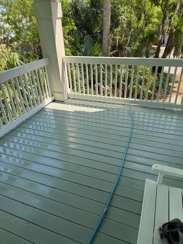 Deck & Patio Cleaning