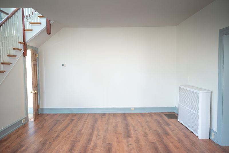 Vinyl and Laminate Flooring