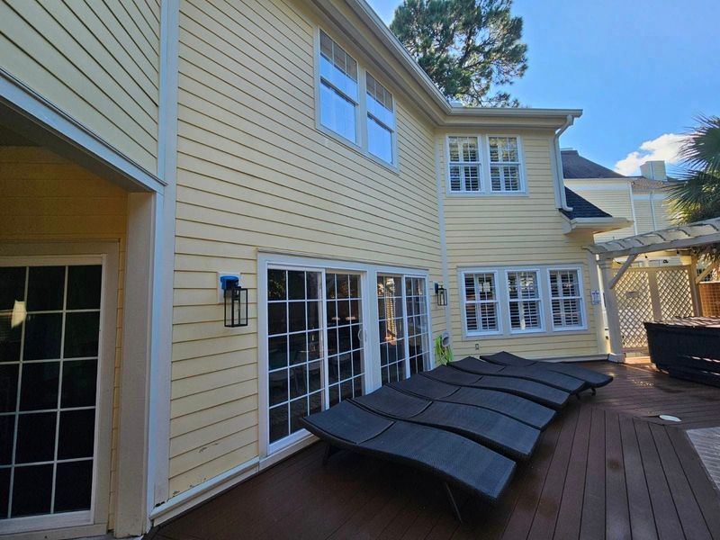 Deck & Patio Cleaning