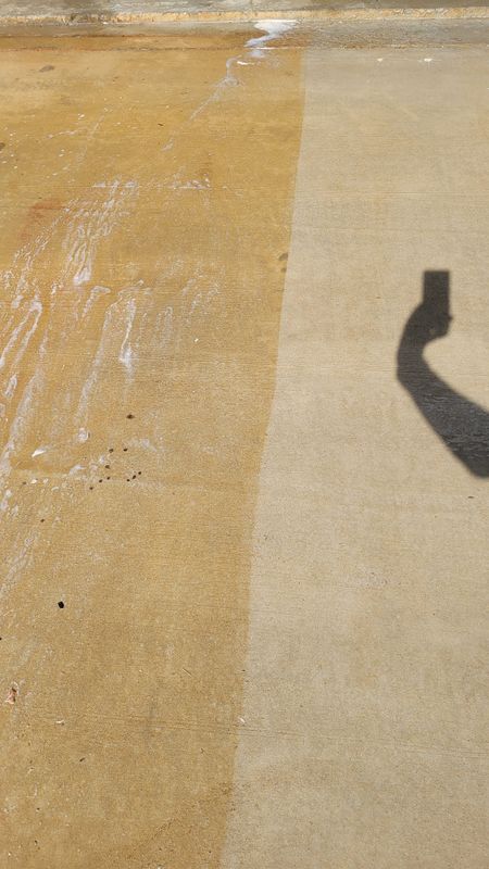 Driveway and Sidewalk Cleaning
