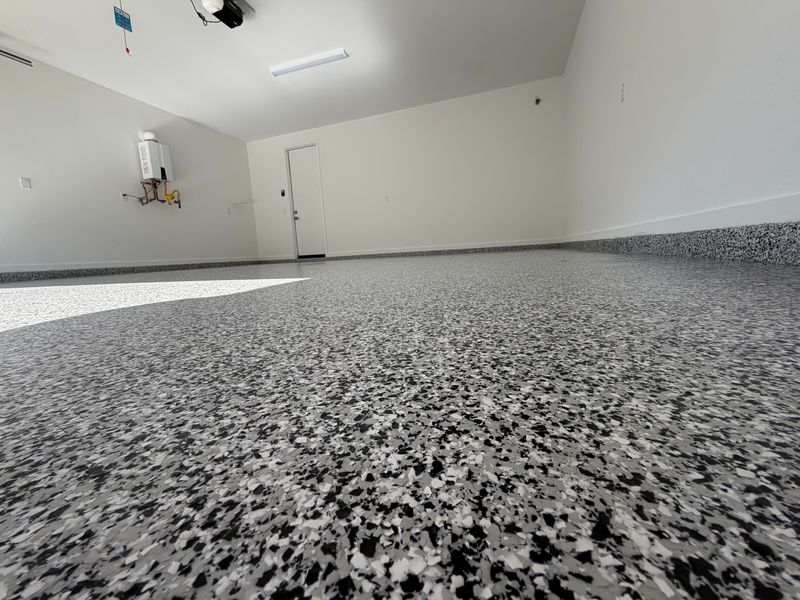Polyaspartic & Epoxy Garages