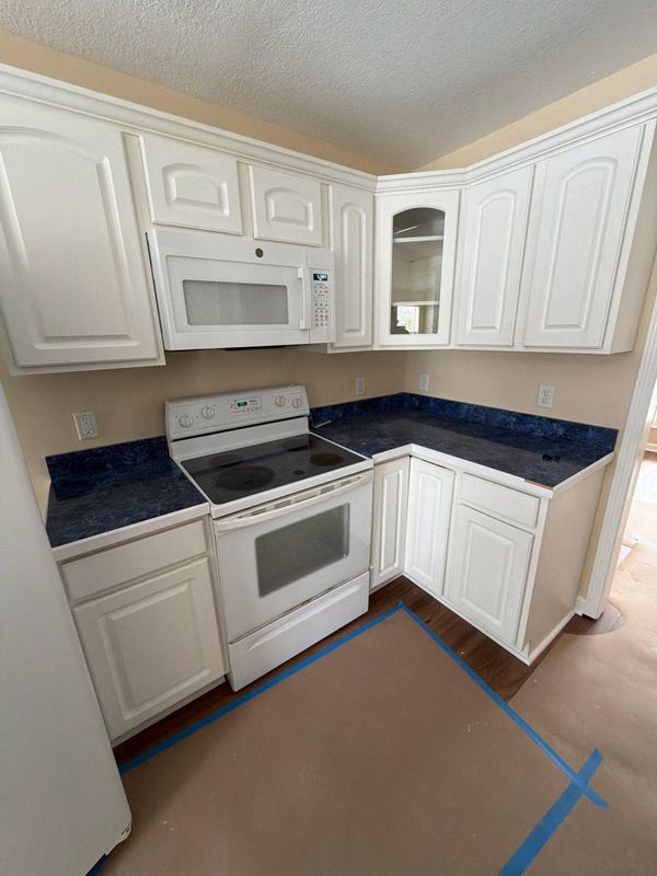 Cabinets 