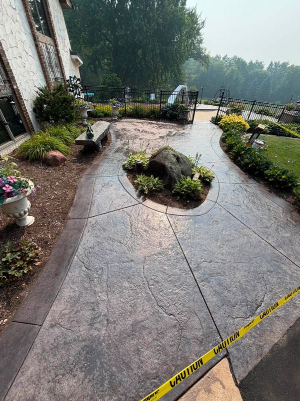 Concrete Patios & Aprons