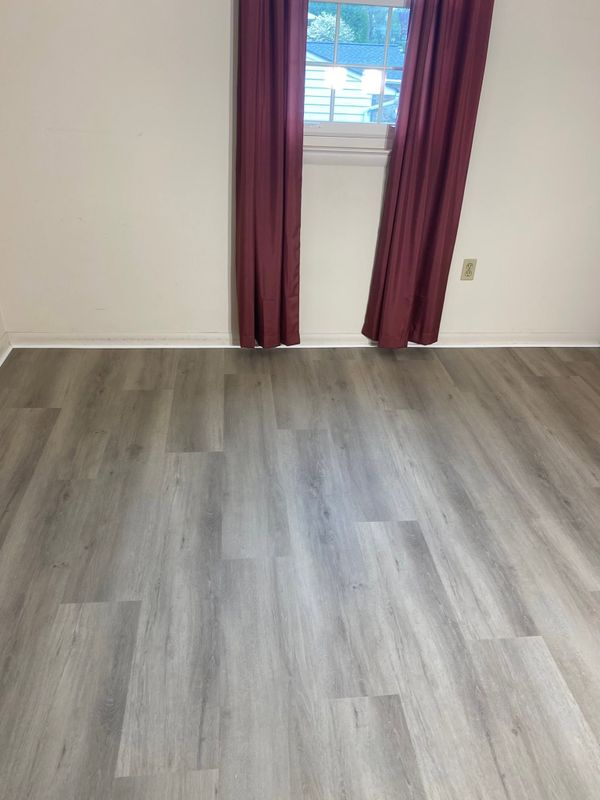 Vinyl and Laminate Flooring